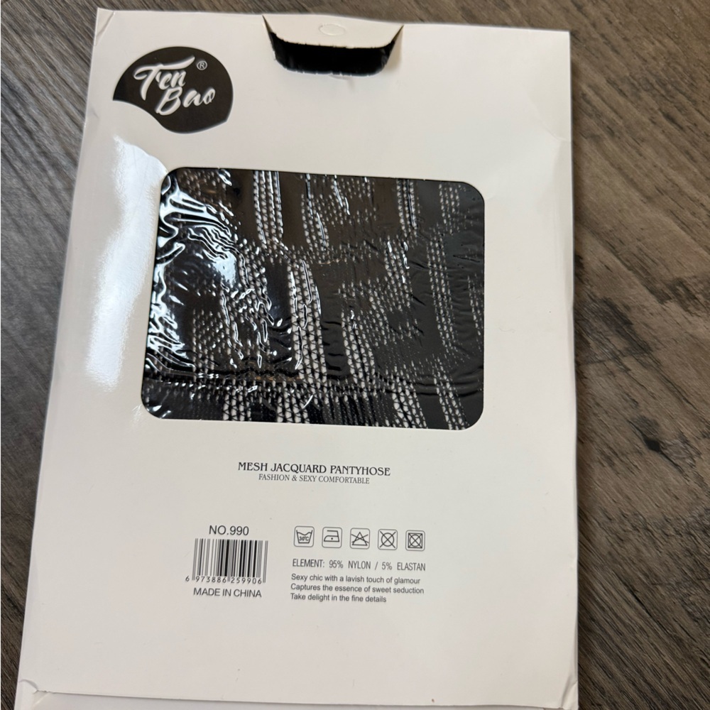 Black Net Socks - Picture 2 of 2